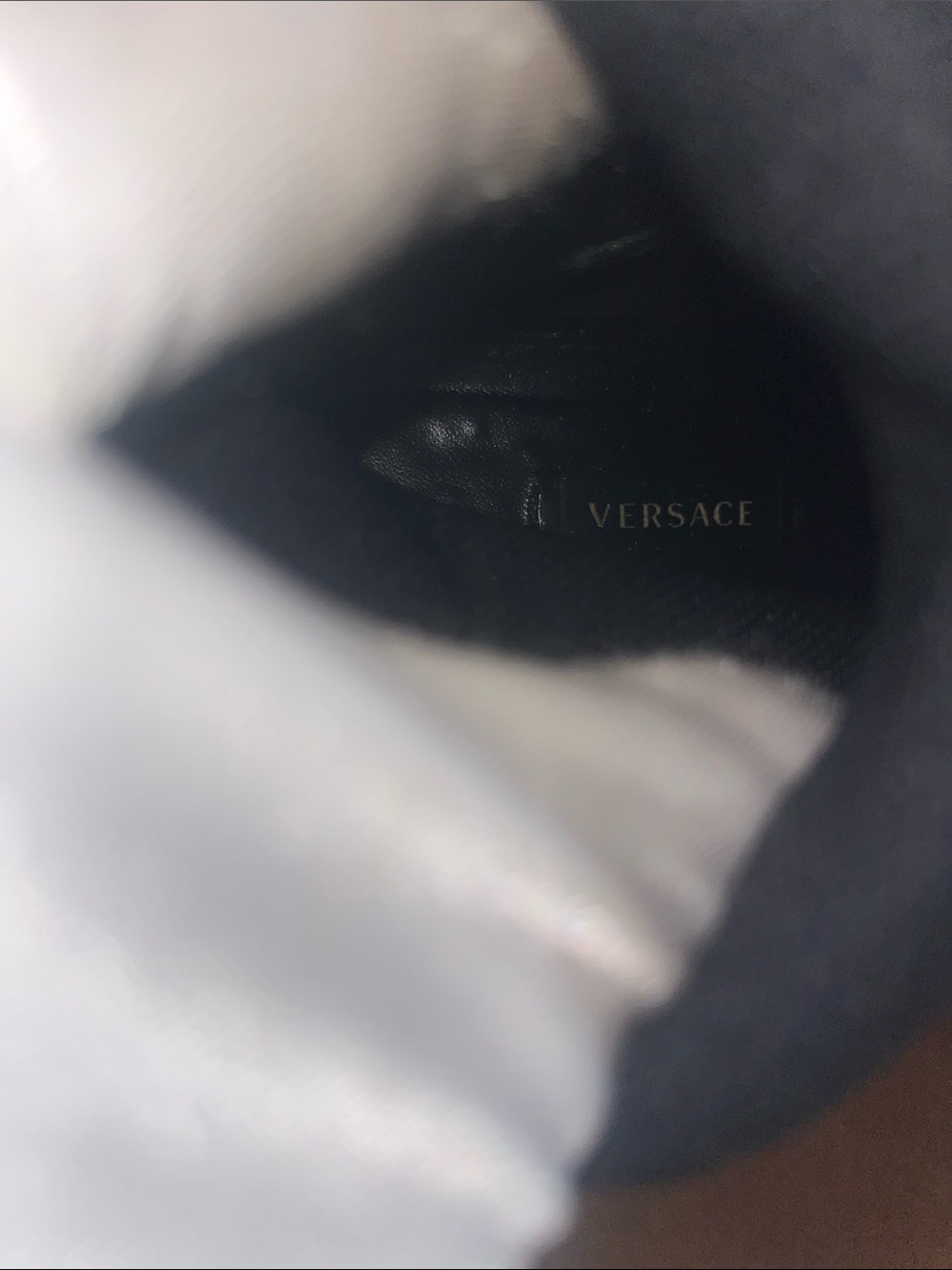 Versace - Picture 14 of 15